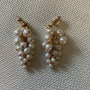 Vintage pearl earrings